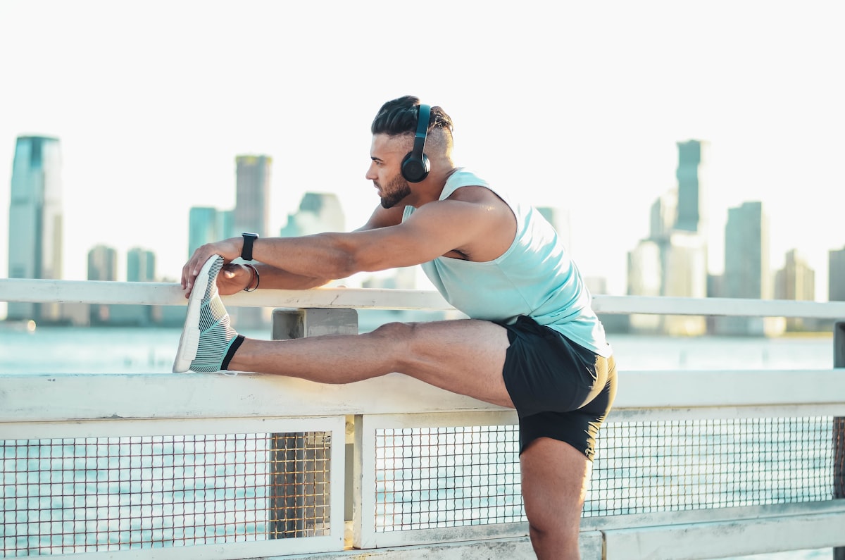 Isometric stretching for strength and flexibility balance